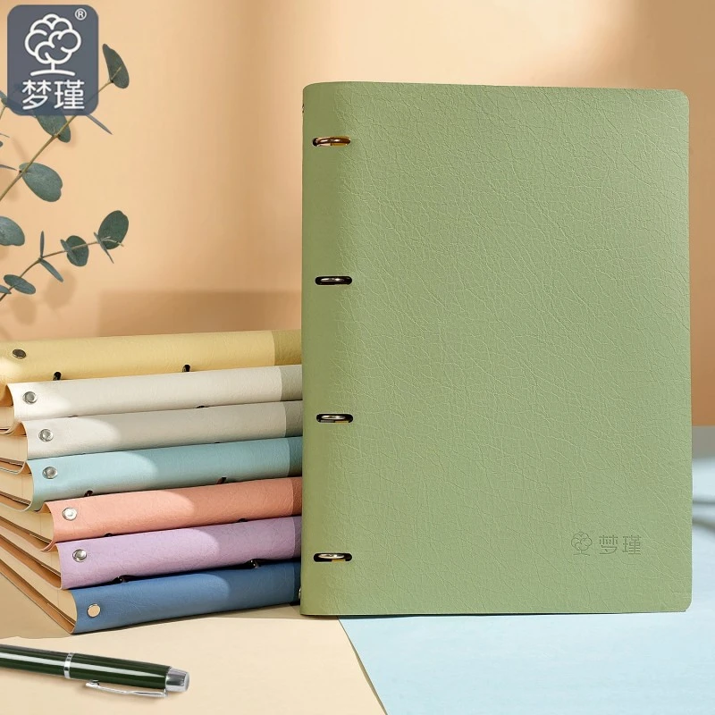 Pracovný notebook s voľnými listami